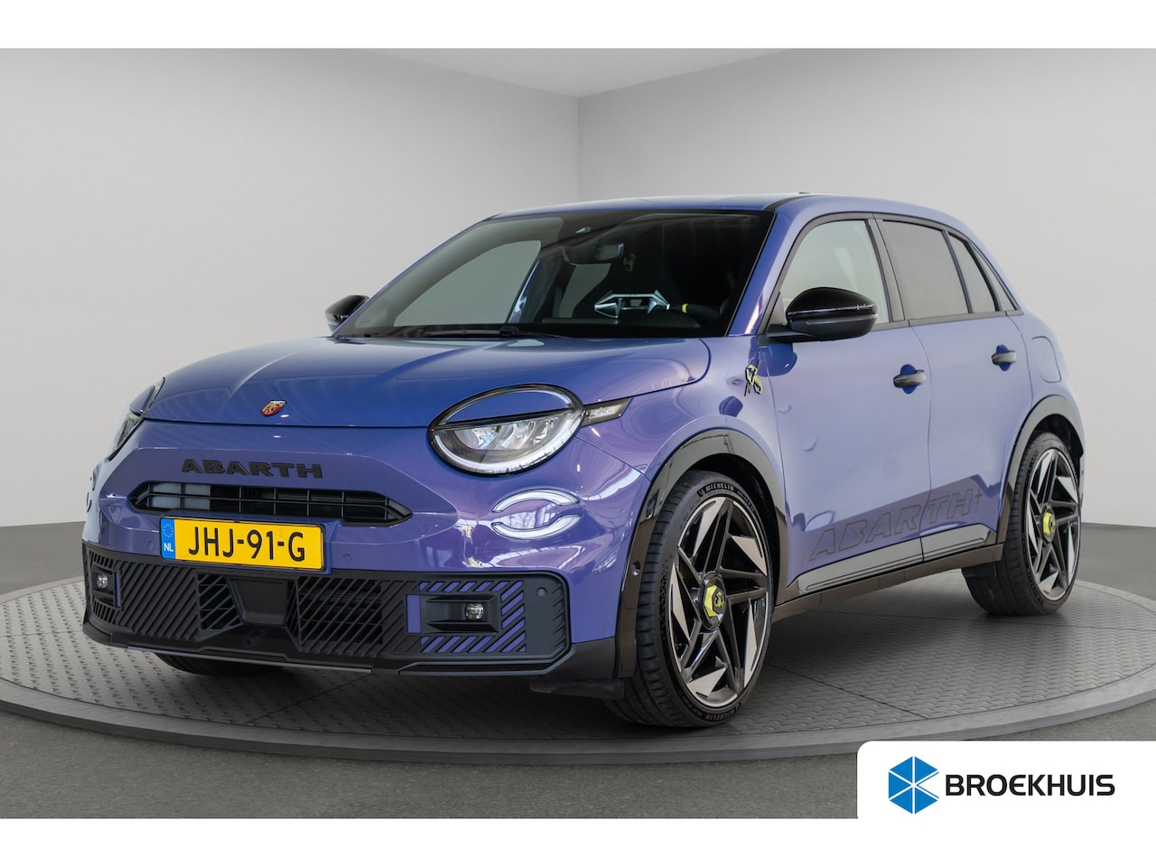 Abarth 600e - Scorpionissima 54 kWh | 8 Jaar Garantie | 281 PK | Design Pack | Tech Pack | Winter Pack | - AutoWereld.nl