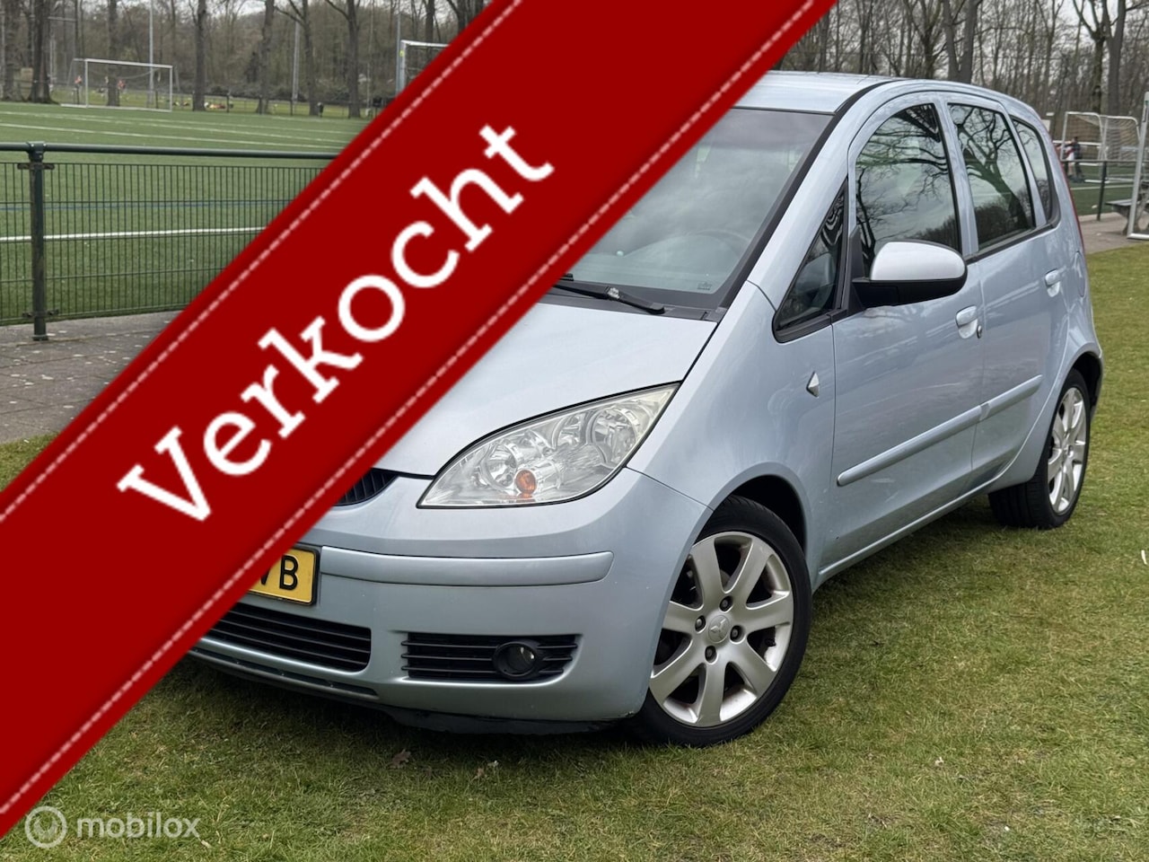 MITSUBISHI COLT