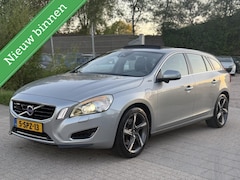 Volvo V60 - 2.4 D6 AWD Plug-In Hybrid Pure Limited AUTOMAAT