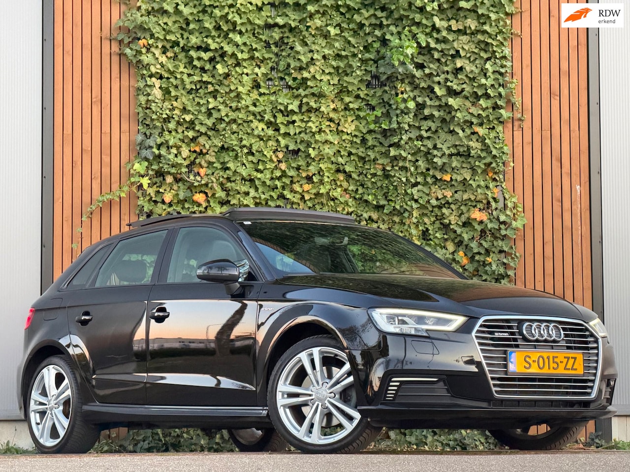 Audi A3 Sportback - 1.4 e-tron S-Line|PANO|TREKHAAK|NAVI - AutoWereld.nl