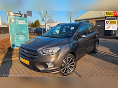 Ford Kuga - 1.5 EcoBoost ST Line l BTW Auto l Trekhaak l Bluetooth l Parkeer sensoren l Clima control