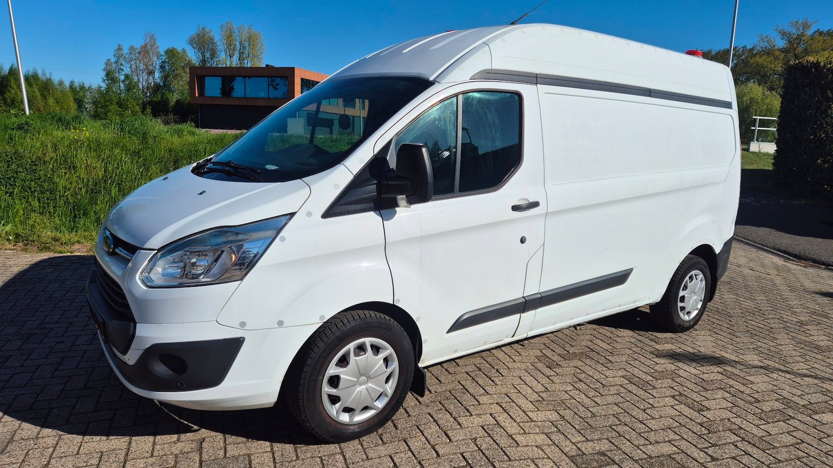 Ford Transit Custom - 330 2.2 TDCI L2H2 Trend 330 2.2 TDCI L2H2 Trend - AutoWereld.nl