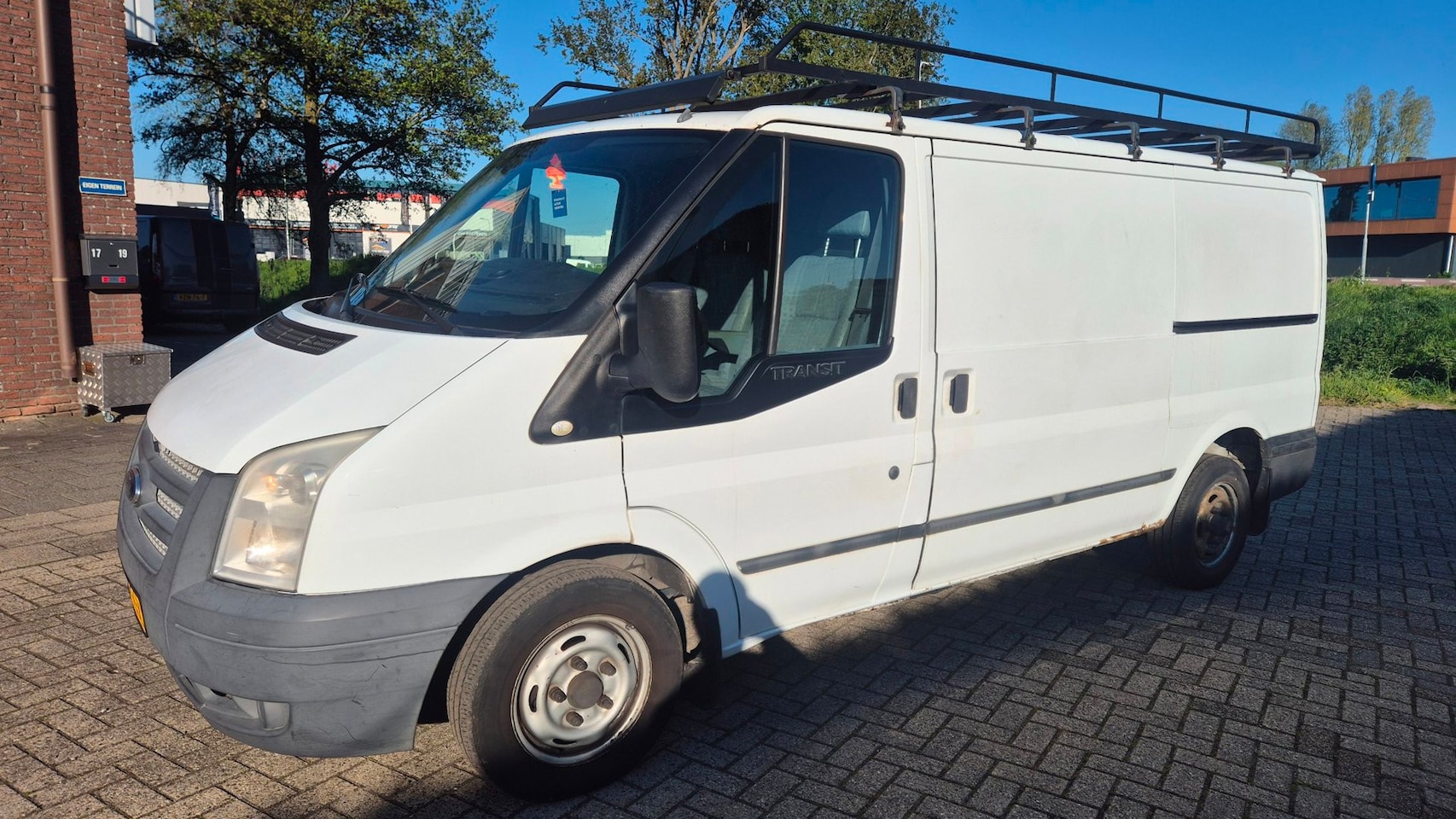 Ford Transit - 280M 2.2 TDCI Economy Edition 280M 2.2 TDCI Economy Edition - AutoWereld.nl