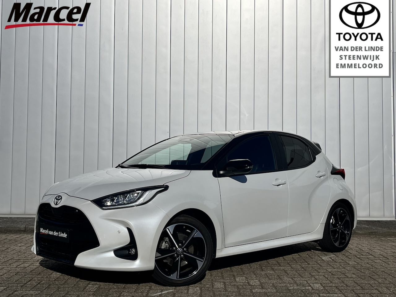 Toyota Yaris - 1.5 Hybrid 130 Launch Edition HUD Parkeer en Dodehoek Sensoren Stoel Stuur Verwarming - AutoWereld.nl