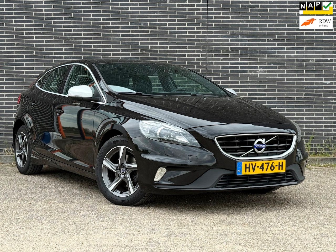 Volvo V40 - 2.0 D2 R-Design Business Xenon/Led! - AutoWereld.nl