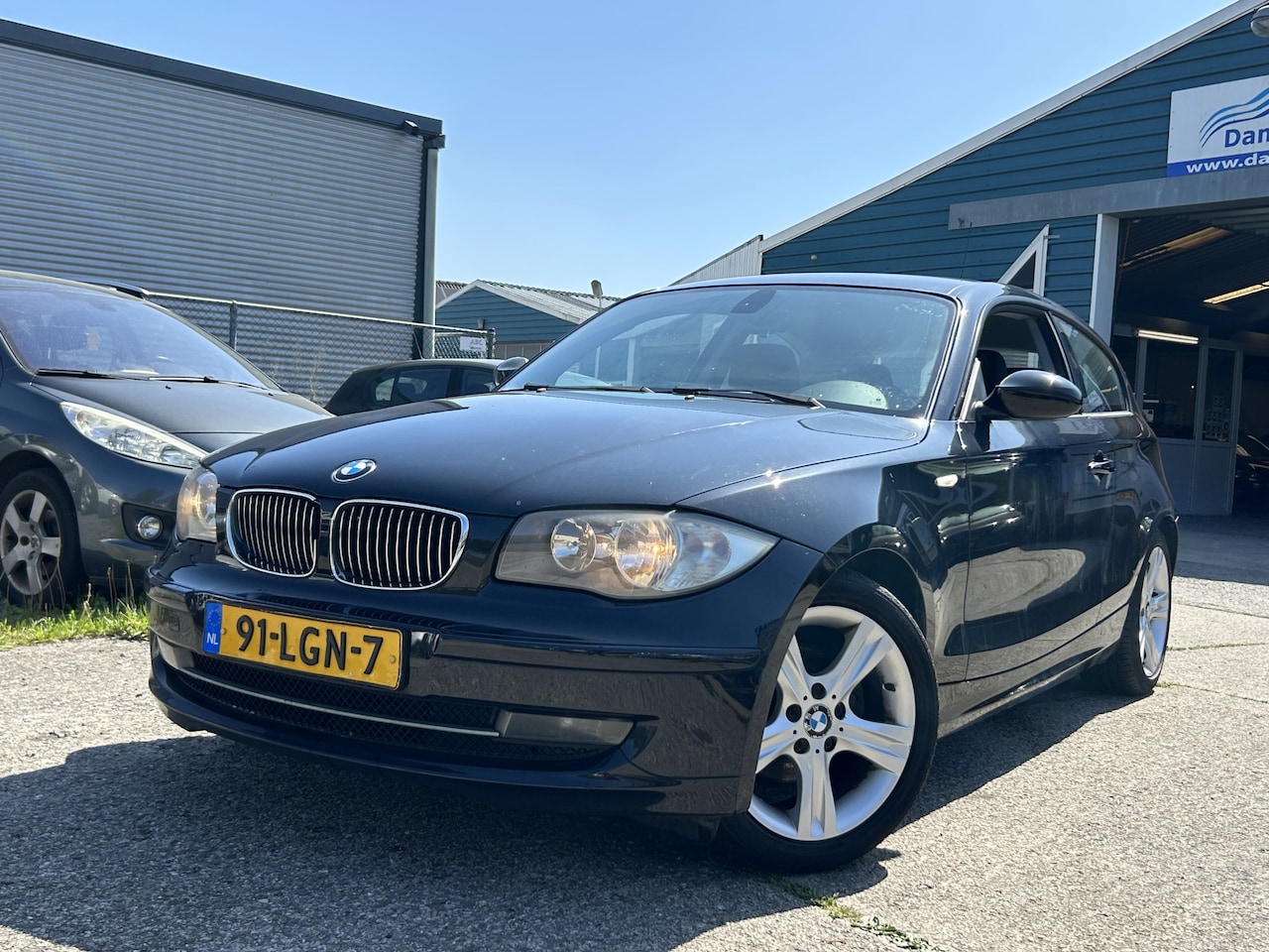 BMW 1-serie - 118i Business Line | NweAPK | ECC | LMV | Airco - AutoWereld.nl
