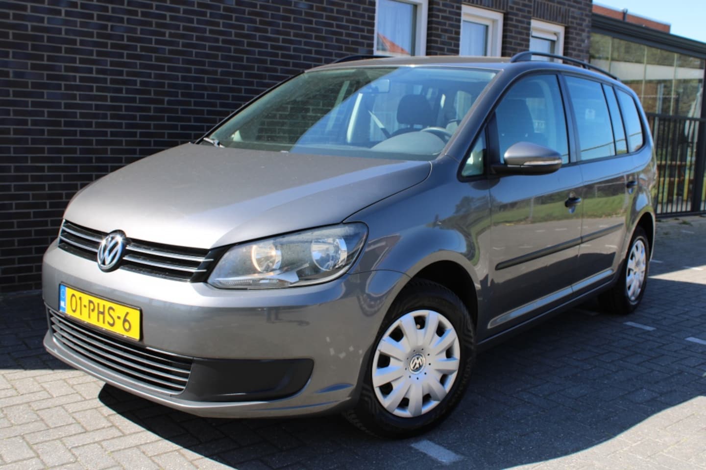Volkswagen Touran - 1.2 TSI Trendl.BM 7 persoons-airco-cruise controle-trekh - AutoWereld.nl