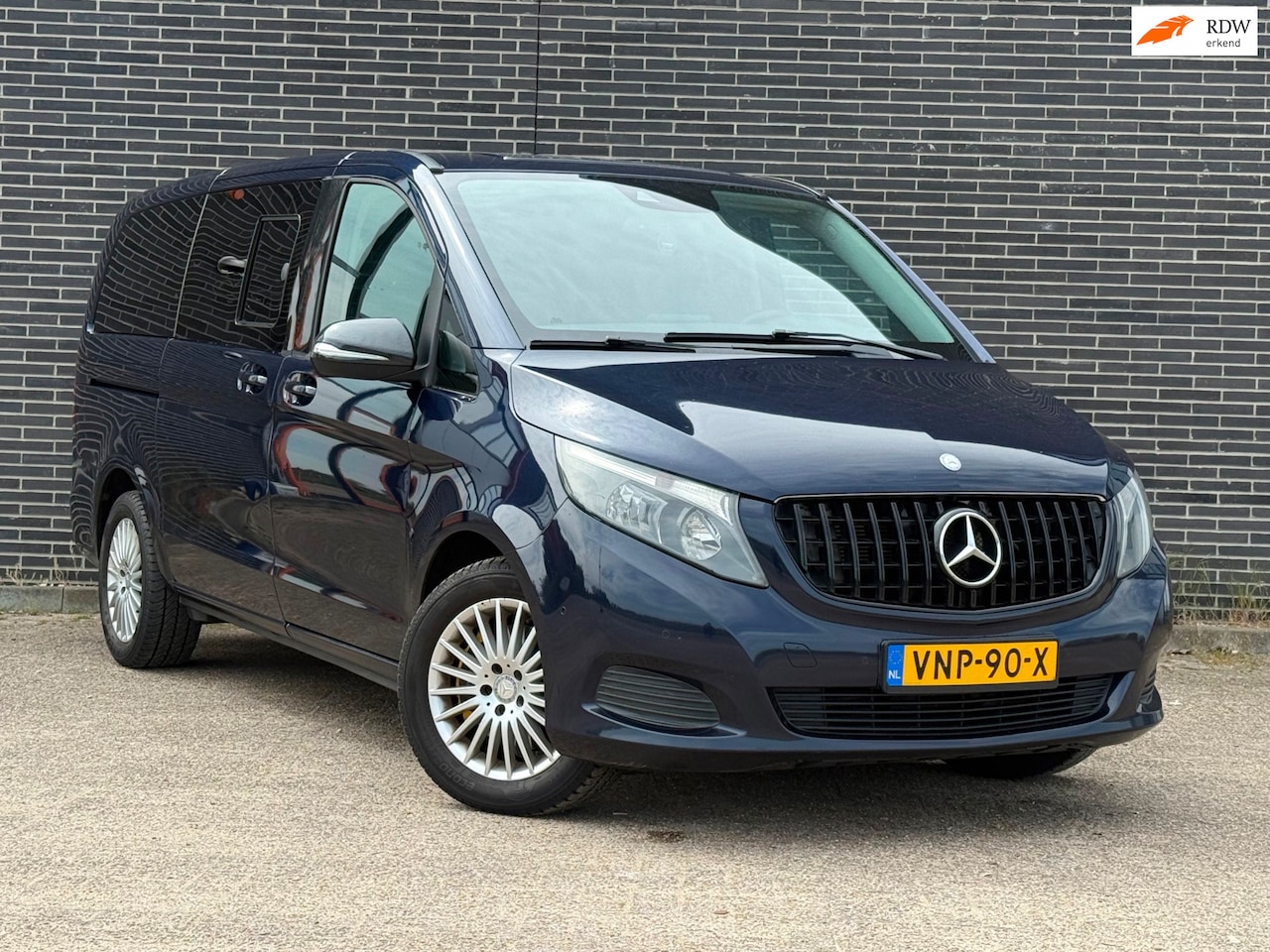 Mercedes-Benz V-klasse - 220 CDI Lang DC 2x Schuifdeur, Leder! - AutoWereld.nl