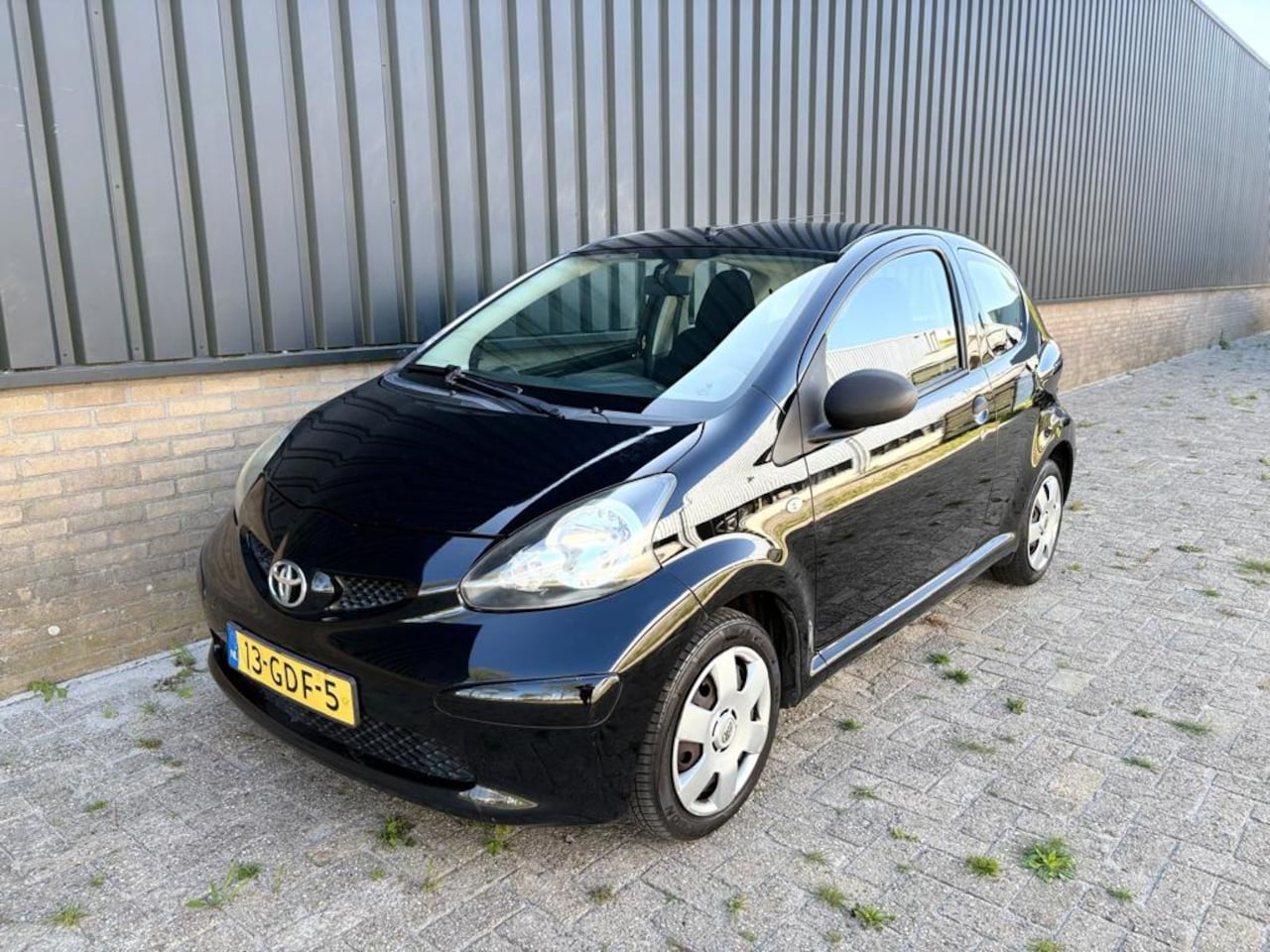 Toyota Aygo - 1.0 APK11/26 ZWART AIRCO ANDROID SCHERM 3DRS NETTE AUTO - AutoWereld.nl