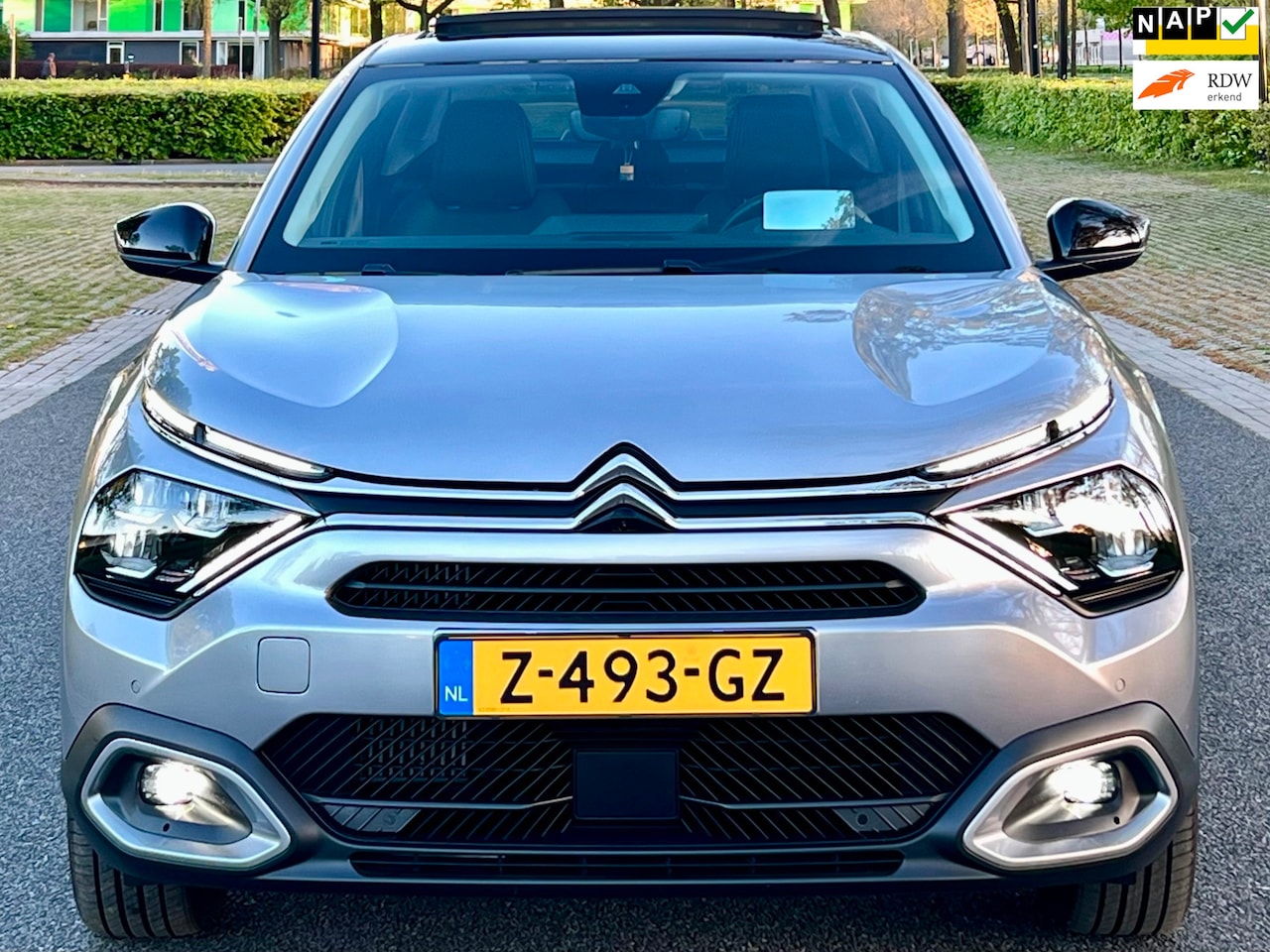 Citroën C4 X - 1.2 Puretech Max ALLE OPTIES PANO/HUD DEALER GARANTIE - AutoWereld.nl