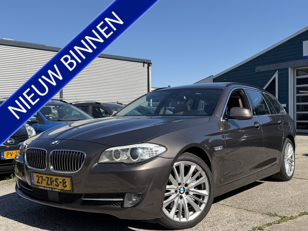 BMW 5-serie Touring - 530D High EXE Aut8 I ECC I 19"LMV I Leer I Pano I Xenon - AutoWereld.nl