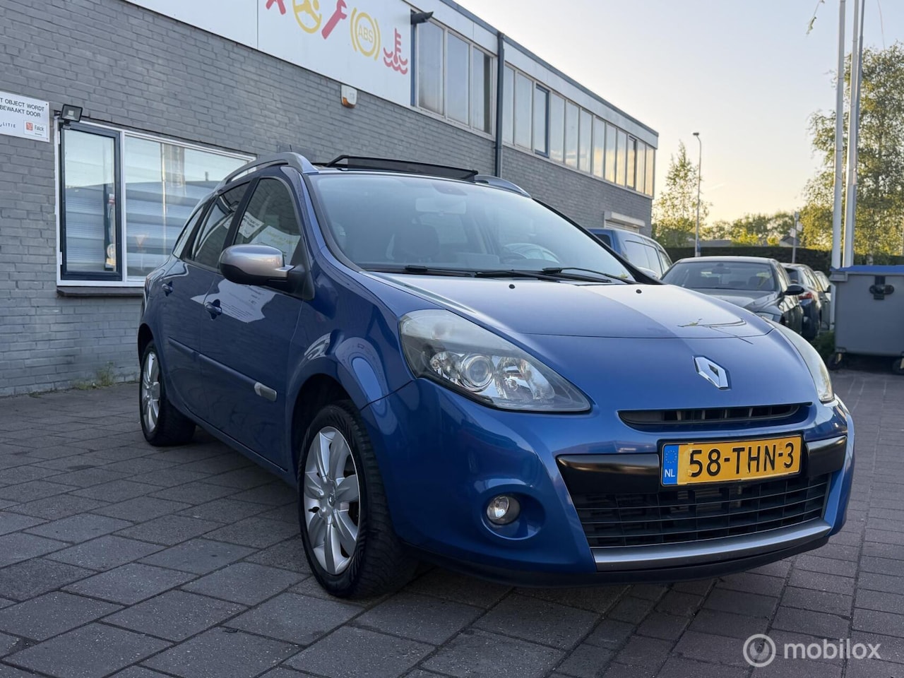 Renault Clio Estate - 1.2 TCE Night & Day - AutoWereld.nl