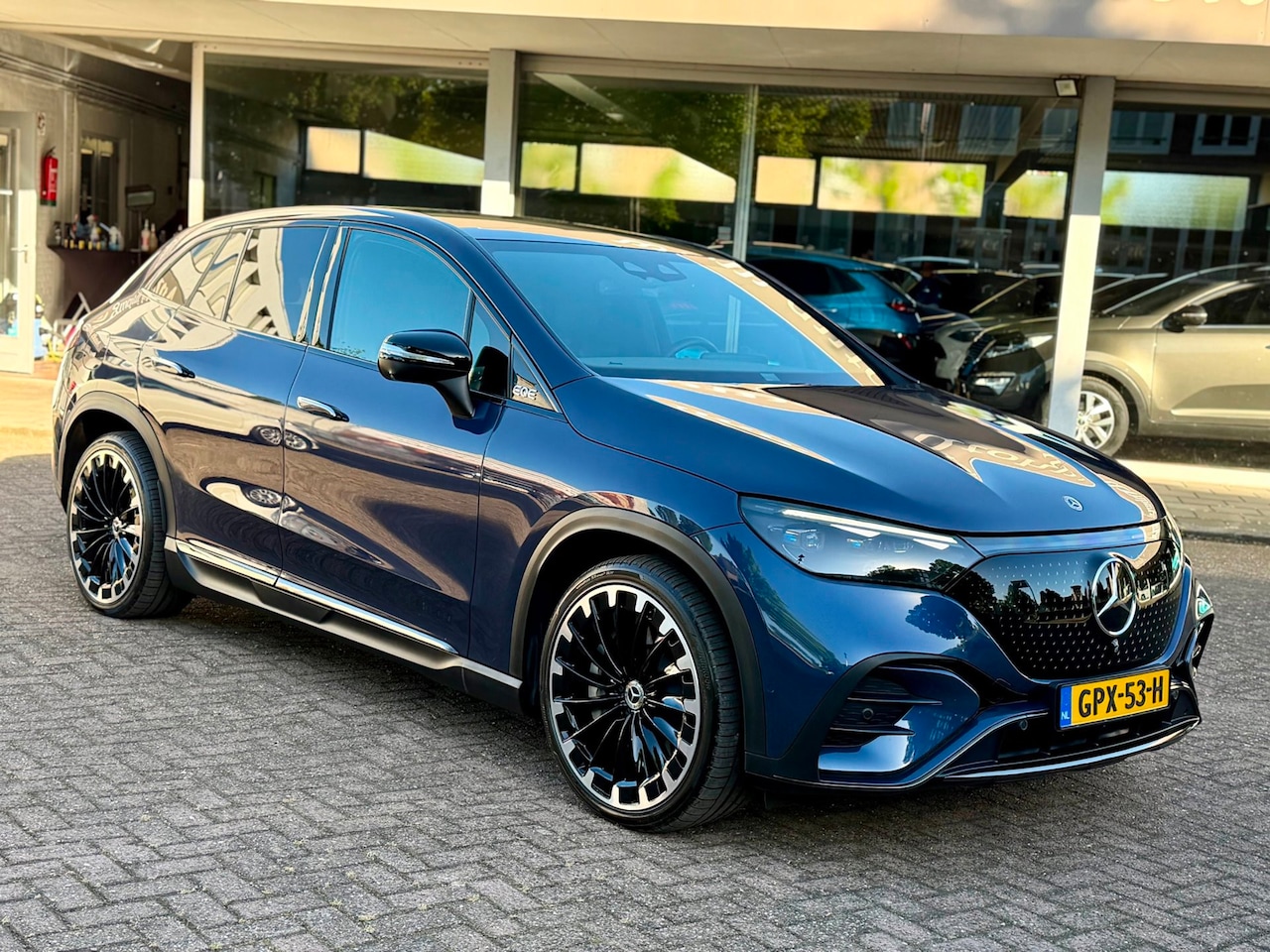 Mercedes-Benz EQE SUV - 350+ AMG Line 91 kWh|Pano|Luchtvering|Garantie 11-27|Nieuwstaat|Achterasbesturing|Burmeste - AutoWereld.nl