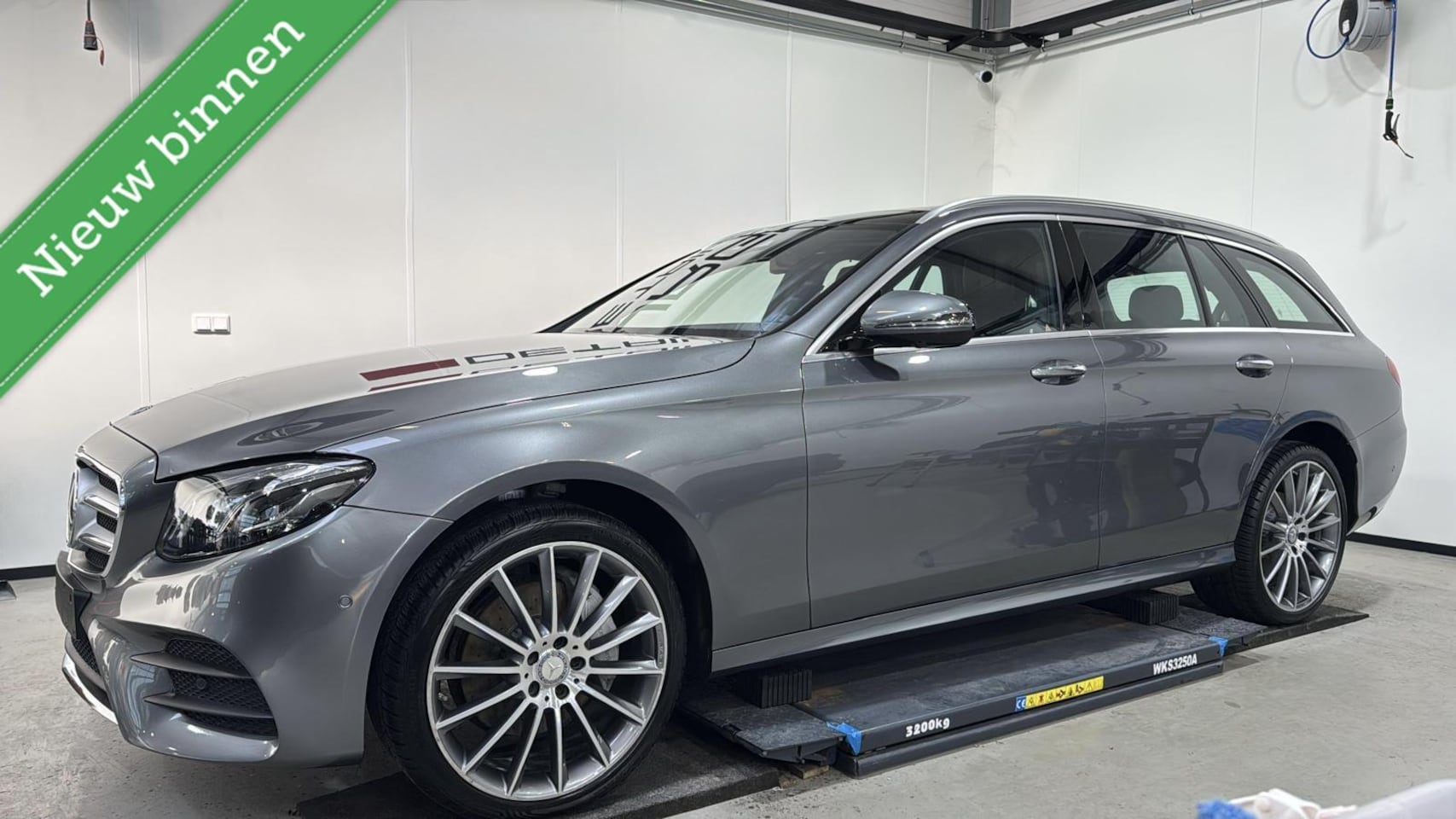 Mercedes-Benz E-klasse Estate - 220 d | Designo | AMG-exterieur - AutoWereld.nl