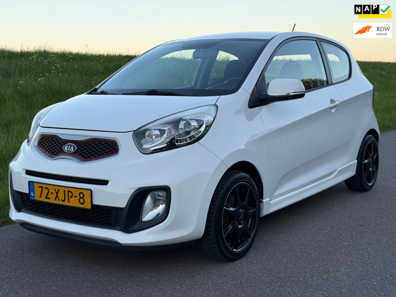 Kia Picanto - 1.2 CVVT Comfort Pack | Airco | Parkeersensoren | LED - AutoWereld.nl
