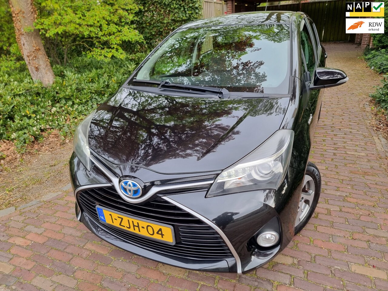 Toyota Yaris - 1.5 Hybrid Lease Navi/Camera/Ecc/Lmv - AutoWereld.nl