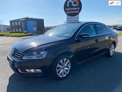 Volkswagen Passat - 2013 * 1.4 TSI Comfortline * SEDAN * DUITSE KENTEKEN * CILINDER 2 NOT 100%