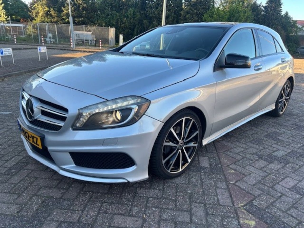 Mercedes-Benz A-klasse - 200 AMBITION  AMG - AutoWereld.nl