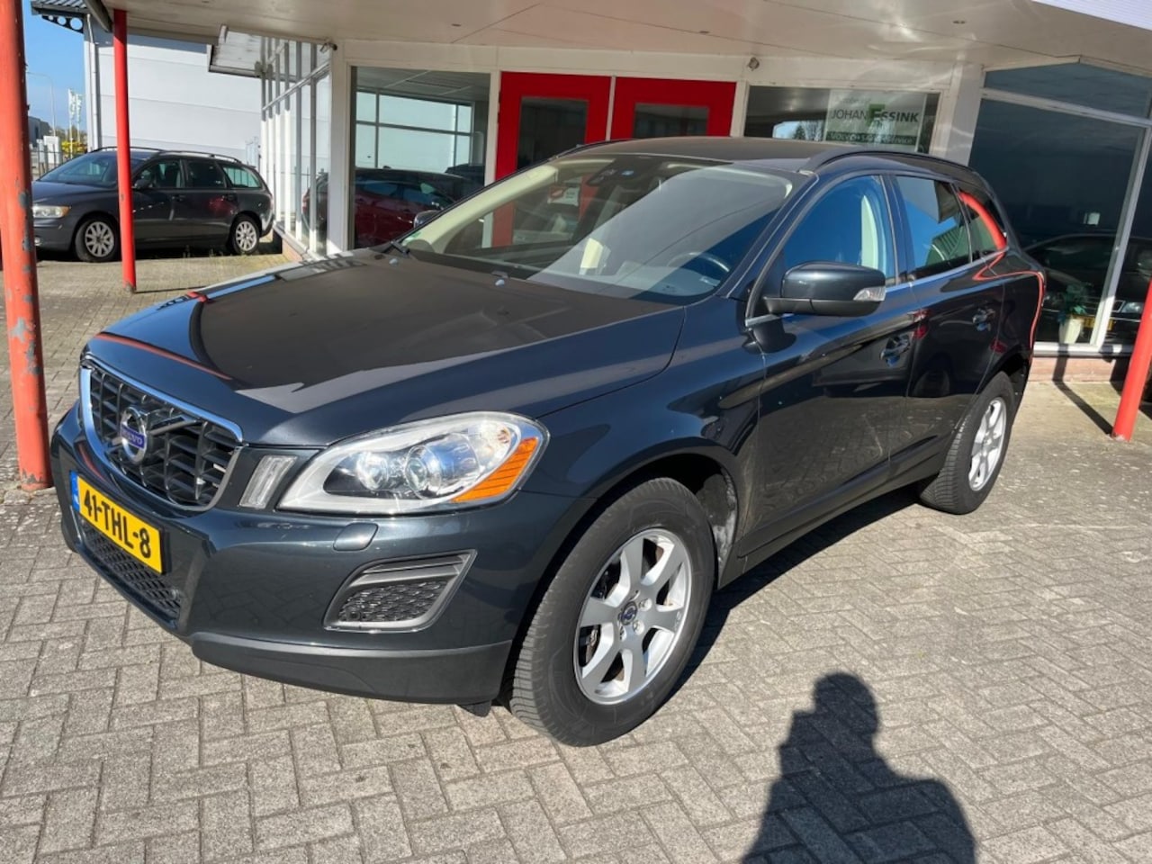 Volvo XC60 - 2.0T 203PK Aut. Momentum Xenon/TREKHAAK/Bluethooth - AutoWereld.nl