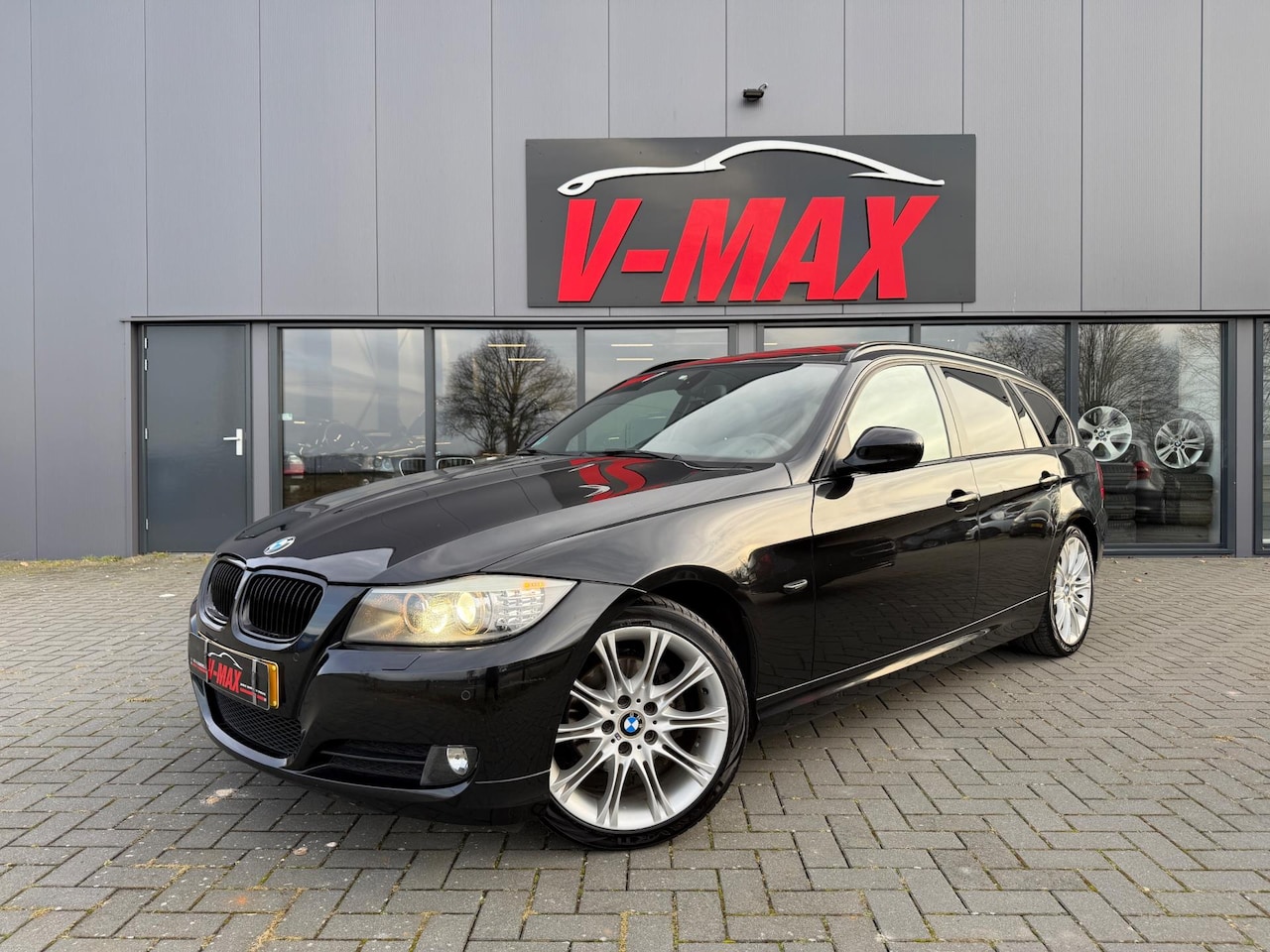 BMW 3-serie - 318i 2.0 AUT Xenon Pano H/Kardon NaviProf Stoelvw Memory - AutoWereld.nl