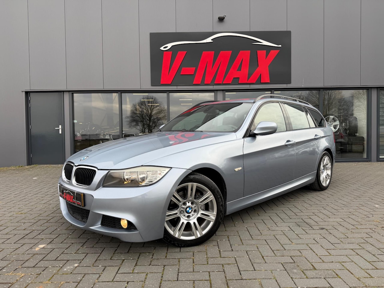 BMW 3-serie Touring - 318i 2.0 AUT M-Sport Alcantara Stoelvw Navi PDC - AutoWereld.nl