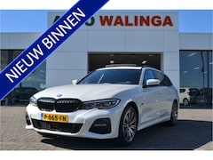 BMW 3-serie Touring - 320e M Pakket | SOH 92%| Panoramadak | Leer | Adaptieve Cruise | 360 Camera | Nl Auto