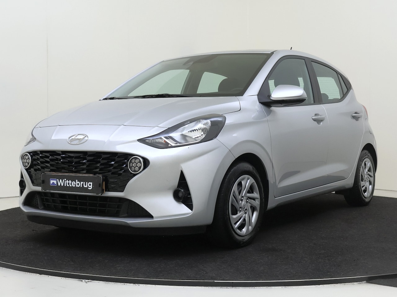 Hyundai i10 - 1.0 Comfort 5-zits UITVERKOOP DEAL!! | Airconditioning | APPLE CARPLAY NAVIGATIE I BLUETOO - AutoWereld.nl