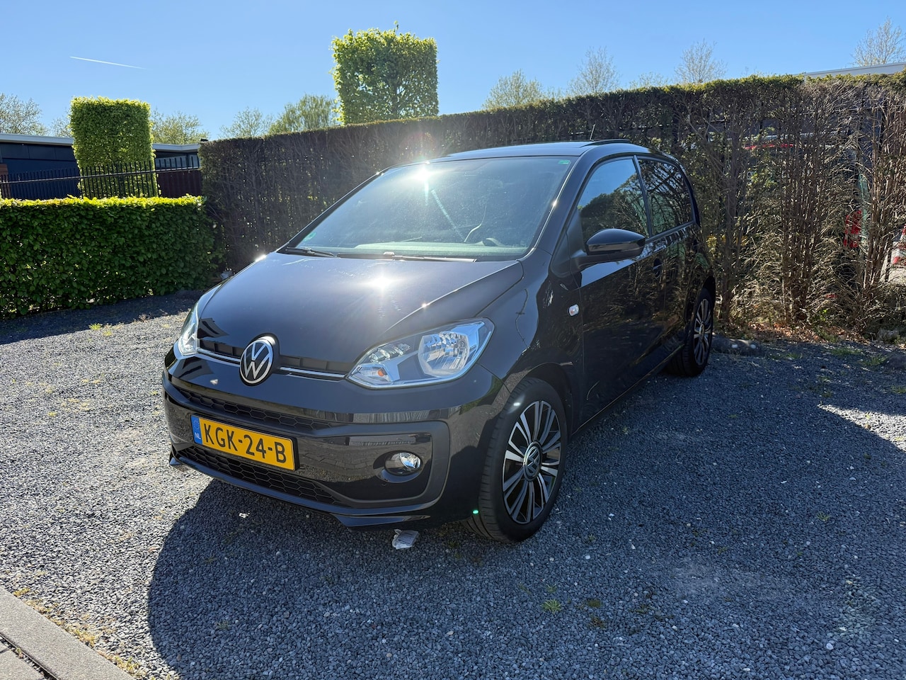 Volkswagen Up! - 1.0 TSI BMT high up! Pano | Stoelverwarming - AutoWereld.nl
