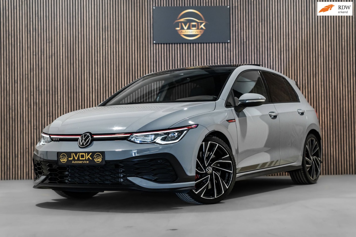 Volkswagen Golf - 2.0 TSI GTI Clubsport DSG PANO IQ LIGHTS CAMERA NAVI - AutoWereld.nl
