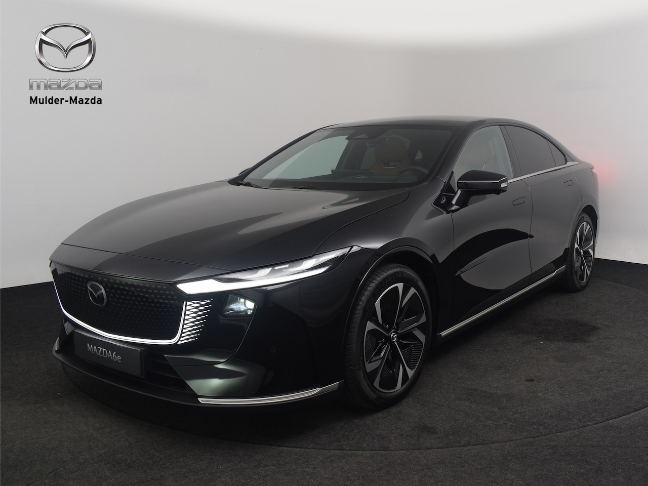 Mazda 6e - 68,8 kWh Takumi Plus | 360° View Monitor | Alarmsysteem | Lane Keep Assist (LKA) - AutoWereld.nl