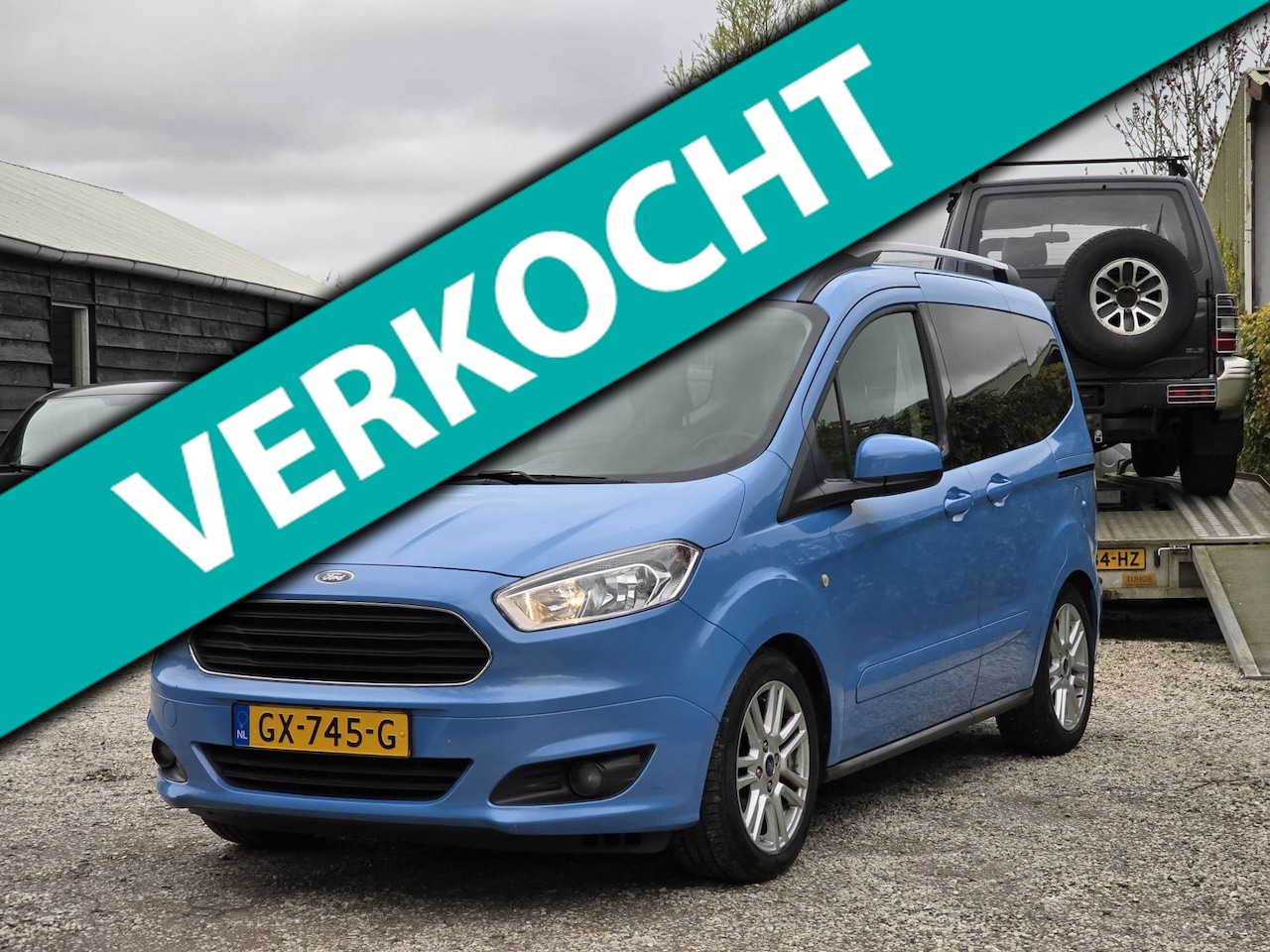 Ford Tourneo Courier - 1.0 Titanium Camera/NAP/Trekhaak/Cruise - AutoWereld.nl