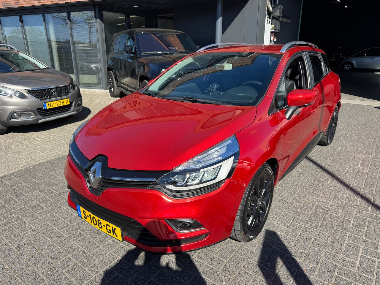 Renault Clio Estate - 1.2 TCe Intens AUTOMAAT CRUISE CLIMA NAVI PDC SUPER NETJES - AutoWereld.nl