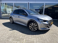 Peugeot e-208 - EV GT 350 50 kWh Camera / Cruise / Pano / Lmv /Carplay / Groot nav