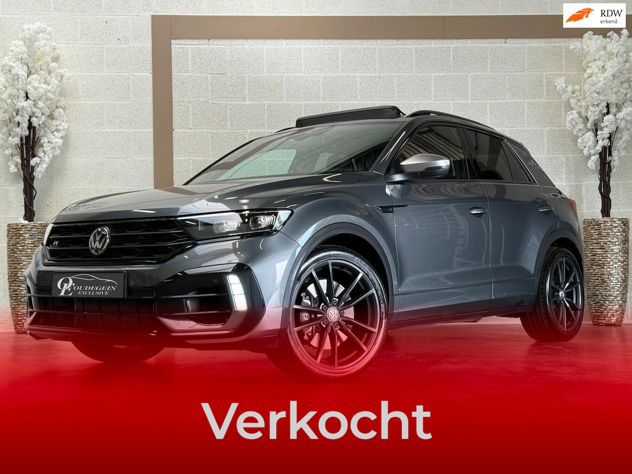 Volkswagen T-Roc - 2.0 TSI 4Motion R / PANO / LEDER CARBON / CARPLAY / KEYLESS / CAMERA / DCC / ACC / DODEHOE - AutoWereld.nl