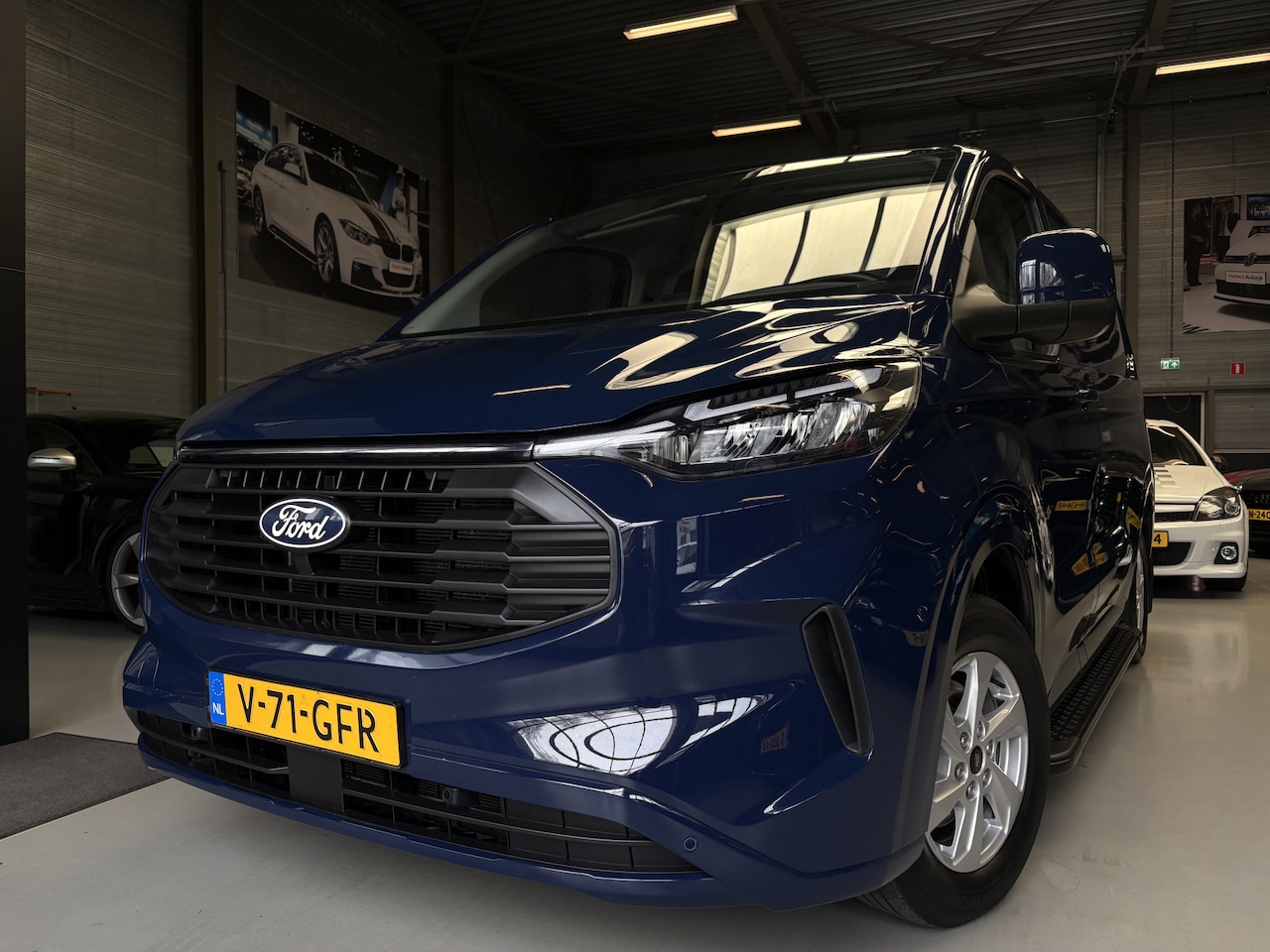 Ford Transit Custom - 280 2.0 TDCI L1H1 Limited Camera, LMV, Carplay - AutoWereld.nl