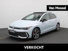Volkswagen Golf - 1.5 eHybrid GTE 272 PK | Automaat | Plug-In | Panoramisch Schuif/Kantel Dak | Black Style