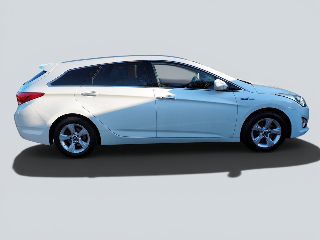 Hyundai i40 Wagon - 1.6 GDI Blue Business LUXE! LEDER TREKH.