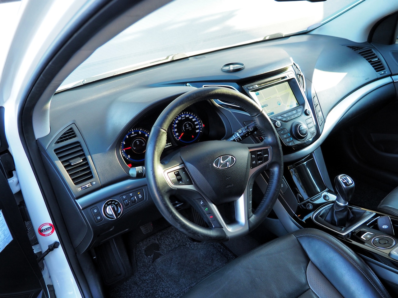 Hyundai i40 Wagon - 1.6 GDI Blue Business LUXE! LEDER TREKH.