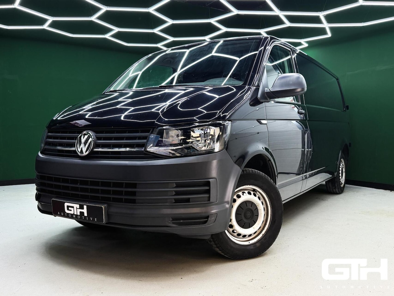Volkswagen Transporter - 2.0 TDI L2H1 Euro 6 | Sensoren | NAP - AutoWereld.nl
