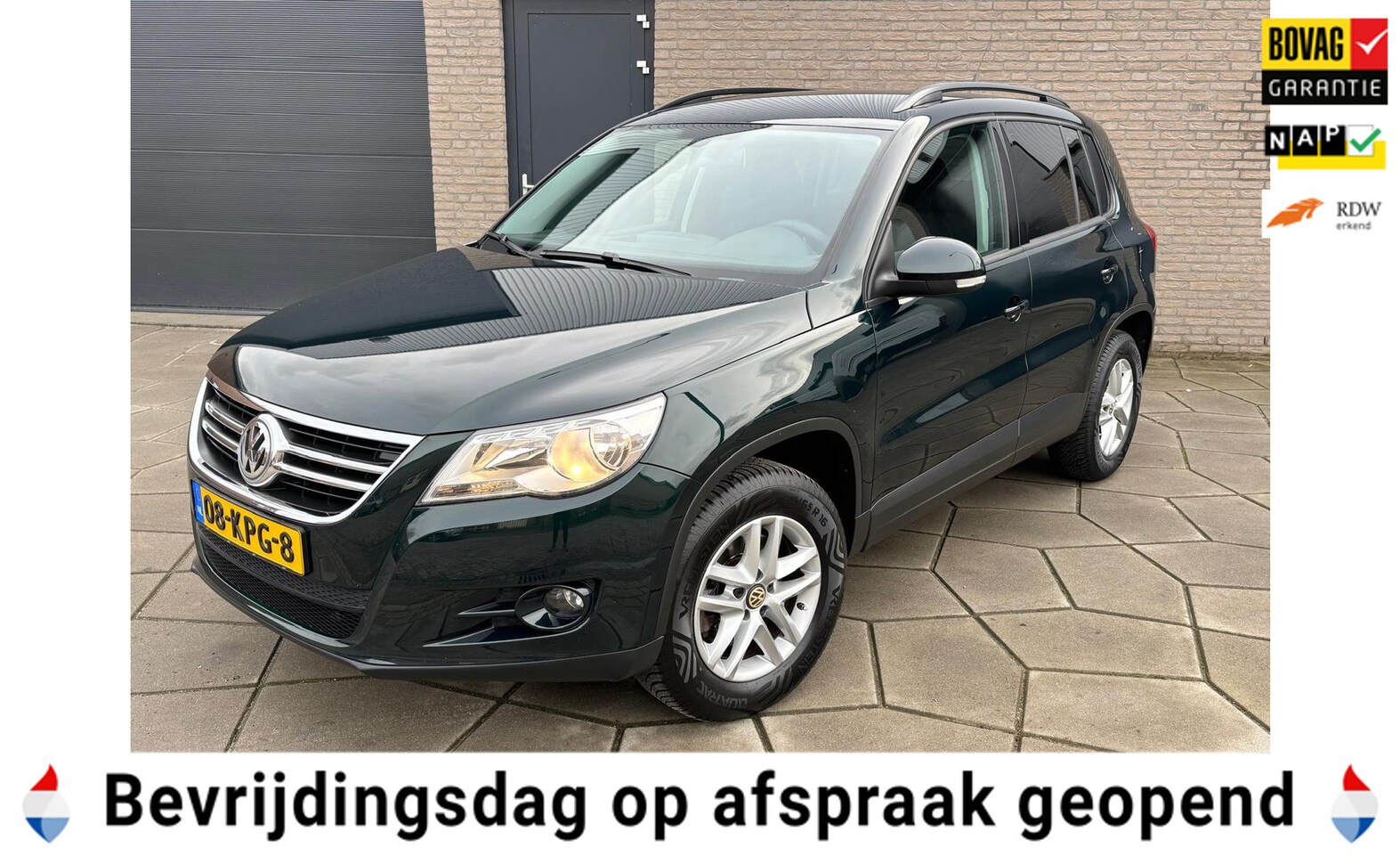 Volkswagen Tiguan - 1.4 TSI Comfort&Design| Als nieuwe Tiguan met trekhaak en nieuwe ALL-Season banden . - AutoWereld.nl