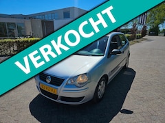 Volkswagen Polo - 1.4-16V Trendline Nieuwe apk