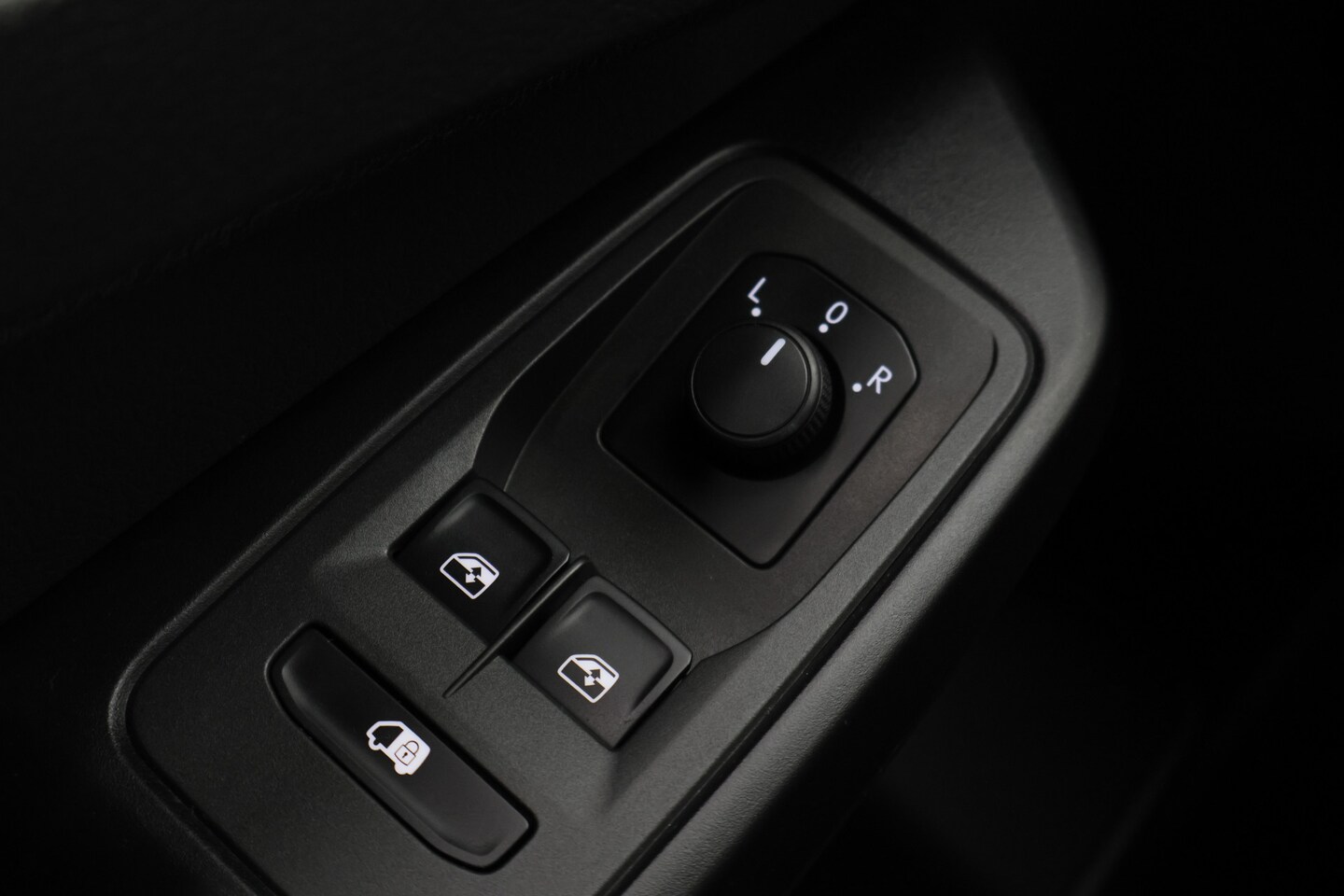 Volkswagen Caddy Cargo - 2.0 TDI Airco, Apple Carplay, Navigatie, Bluetooth, DAB, 18'' - AutoWereld.nl