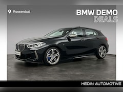 BMW 1-serie - M135i xDrive | Panoramadak | Head up | Elektrisch verstelbare stoelen | Stuurverwarming |