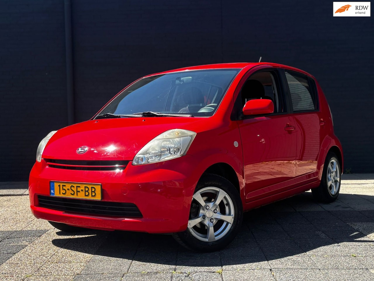 Daihatsu Sirion 2 - 1.0-12V Trend 1.0-12V Trend | 5-Deurs | Nieuwe APK - AutoWereld.nl