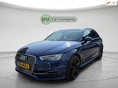Audi A3 Sportback - 1.4 e-tron PHEV Ambition Pro Line plus | Panoramadak | Sportstoelen | Dealer Onderhouden |