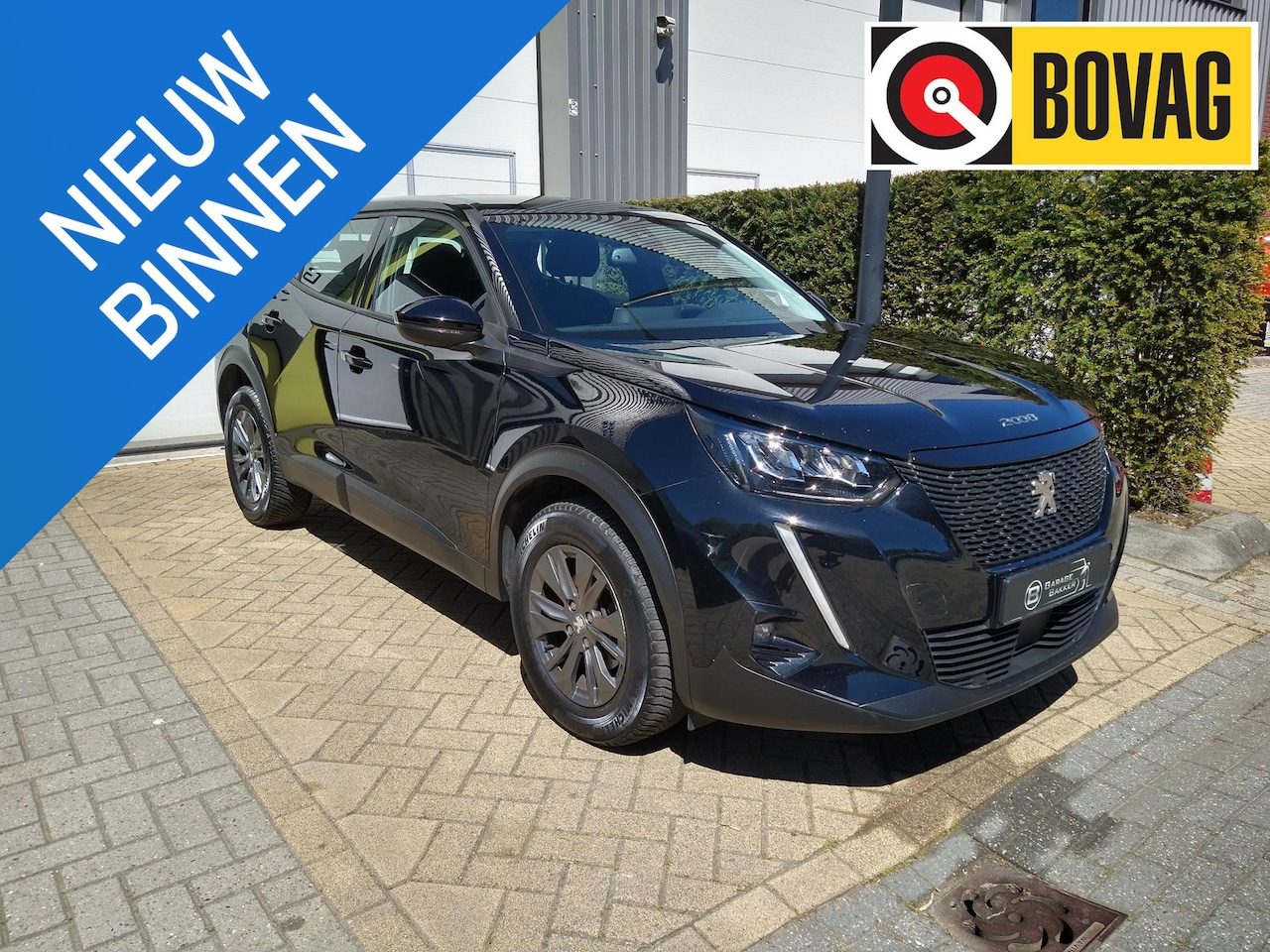 Peugeot 2008 - 1.2 PureTech Allure Pack Navigatie Carplay Led Cruise-Control Airco All-Season - AutoWereld.nl