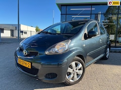 Toyota Aygo - 1.0-12V Aspiration Green Navigator