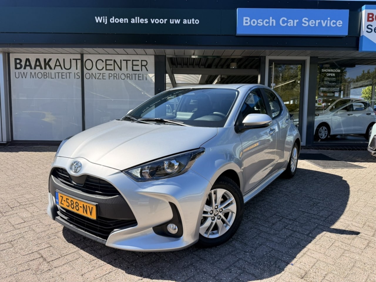 Toyota Yaris - 1.5 Hyb. 115 Active - AutoWereld.nl