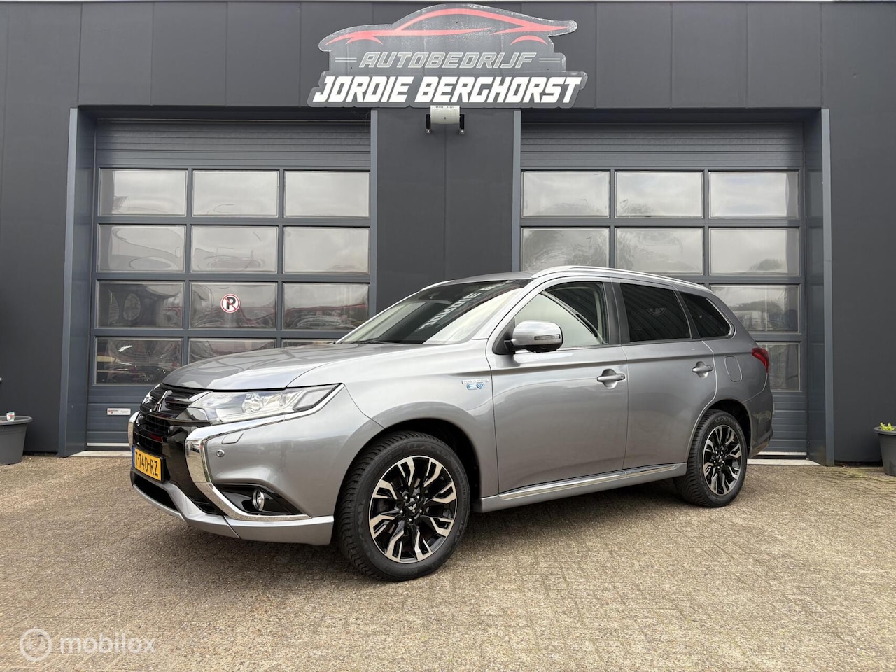 Mitsubishi Outlander - 2.0 PHEV Pure 2.0 PHEV Pure - AutoWereld.nl
