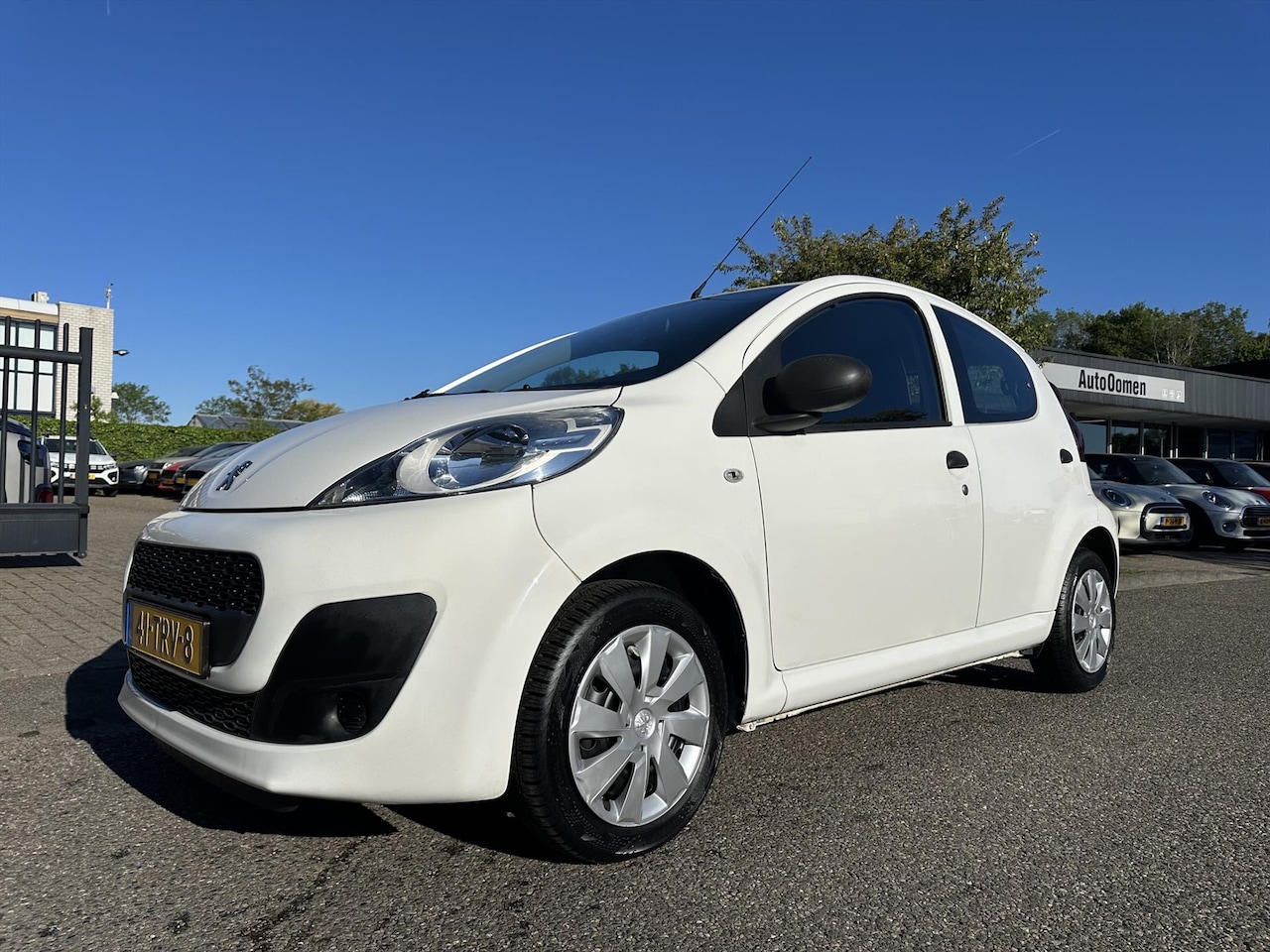 Peugeot 107 - 1.0 12V 68PK 5D AIRCO Stuurbekrachtiging - AutoWereld.nl